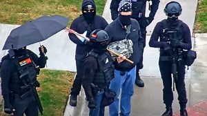 Video: Armed counter-protesters use pepper spray, assault Texas officers outside of drag show