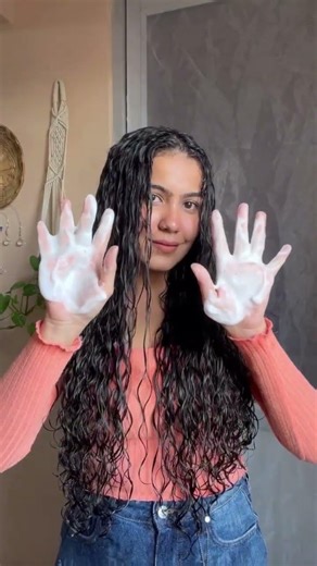 Always wanted bouncy heathy curls, finally got them with this routine and no heat!!