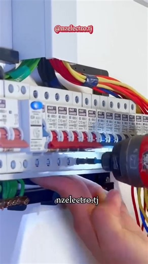 elétrica alta tensão® on Instagram: "⚡ MEGA PROMOÇÃO IMPERDÍVEL - (LINK NA BIO) 🔥 +20 CERTIFICADOS RECONHECIDOS PELO MEC em Elétrica e Automação com a Autoflix Treinamentos. Veja o que te espera 👇 🚀 Os cursos mais procurados pelas indústrias brasileiras estão aqui! Nunca fizemos nada igual ao que vai acontecer este mês. Quem entrar no nosso Grupo VIP no WhatsApp vai ter acesso ao MAIOR DESCONTO DA HISTÓRIA, garantindo +20 certificados MEC válidos em todo o Brasil. ✅ Acesso vitalício, estude n