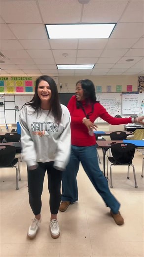 Bloopers - some fools never learn! #teachers #teachersdance #trendingdance #dancetrend #hollybeasley @yahyah @Madi Davis