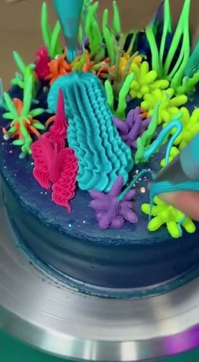 Golden Sparkle Birthday Cake ✨🎂 | Cake Layers & Designs