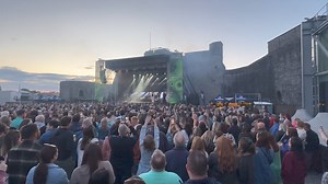 13K views · 113 reactions | And we’re off! @_moncrieff  Brought to you by @dolans_limerick @_moncrieff LIVE AT THE CASTLE   #kingjohnscastle #moncrieff #limerick #dolans #liveatthecastle #riverfestlimerick | King John's Castle | Facebook