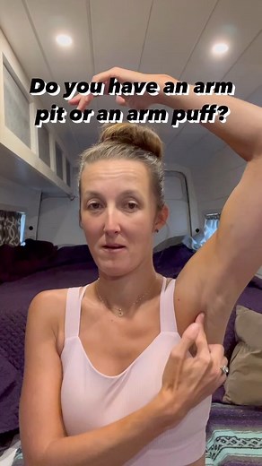 We are all suppose to have a pit in our arm (regardless of our size or weight) 😳 When we have a puff it generally means we have stagnant lymphatic fluid. Our arm and breast/rib cage) drains into our armpit node. So if that node is congested you are not goi g to drain very easily. Some of the things that can contribute to armpit congestion is: - underwire bras - lymph node removes - scars - lack of movement If you want to know how many times or how often check out the lymphatic highlight reel 😉