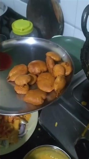 tasty pyaj aloo pakode