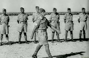 1.4M views · 14K reactions | 1942, North Africa. New Zealand Sergeant Keith Elliott, presented with the Vicoria Cross by Montgomery. #WW2 #HISTORY (He was ordered to return to New Zealand, most likely to keep him out of harm's way after the capture of the division's other VC winner, Charles Upham.) | British & Commonwealth Forces | Facebook