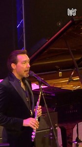 Stacey Kent performing 'Aguas de Março' in duo with Jim Tomlison at Baloise Session! 😍 The full concert is available on Qwest TV! Watch here: https://videos.qwest.tv/content/stacey-kent-plays-baloise-session Stacey Kent | Qwest TV