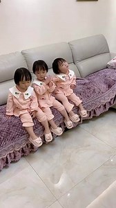 594K views · 10K reactions | The bedtime process of triplets #triplets #hujiasanqianjin #fyp #cutebaby #babylove #cute #childhood #funny #family | Triple Daugthers | Facebook