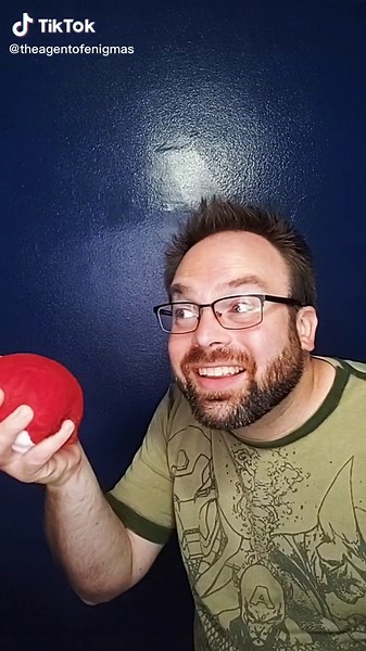 #disney #enchanted #apple #itsgood #giselle #squirrel