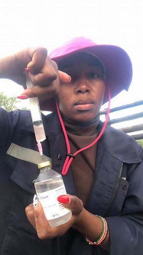 Happy New Week Barui Akere re tsweletse re sireletsa ruo la rona mo bolwetseng jwa Nkokomane? Care during vaccination: 1. Ga re kente dikgomo tse di setseng di supa Dikai tsa bolwetse (lumps on the body, fever, too much dikeledi) 2. Ga re kente dikgomo tse di tlhabiwang before withdrawal period 3. Re dirisa mekento e e phepha 4. Re kenta selekanyo se se kwadilweng (correct dose) 5. Re keeper correct records (how many vaccinated, how many were not, next vaccination date etc) We are available for 