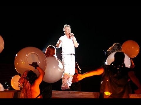 CLAUDIO BAGLIONI ๏ Tutto In Un Abbraccio ๏ Roma Stadio Olimpico 01 Luglio 2003 ๏ Full Concert