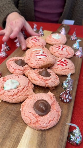 save time - easy holiday cookies #holidayrecipes #easybaking #fblifestyle thanks for watching! produced by Jacky P | Home Hacks & Easy Snacks