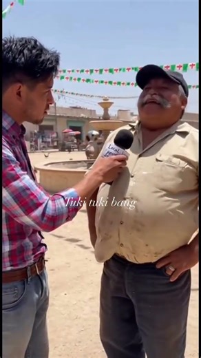 yo soy experto en aplaudir y decirle a todo que si todo sea por trabajo en ayuntamiento jajaja