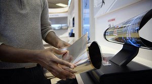 549K views · 1K reactions | LG's crazy new display can be rolled up like a newspaper. | The Verge | Facebook