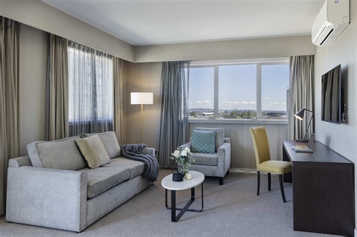 Explore Our Deluxe One Bedroom Apartment in Auckland