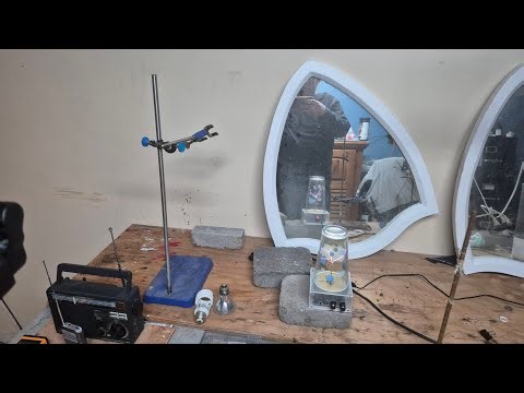 Using a Tesla coil to produce interference with Am, SW and fm stations. 4 feet away.