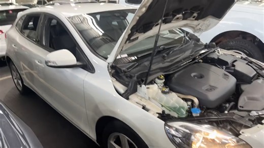 2019 Volvo V40 T3 Kinetic Geartronic