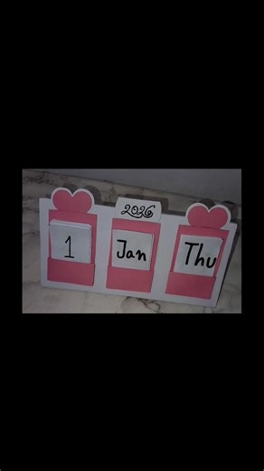 🟢 DIY table calendar 📆 #diy #tablecalendar #youtubeshorts