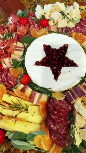 ravenousrogues (@ravenousrogues)’s videos with Grinchmas - The Wicked Warrior