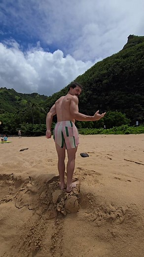Avatar Earth Bending Moment: Rock Moves in Hawaii