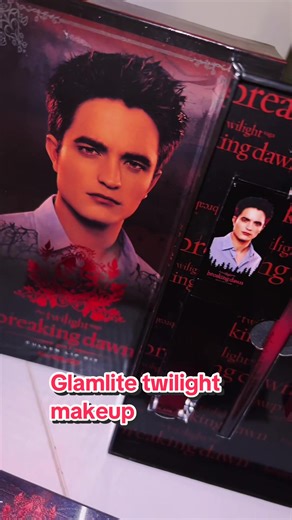 #creatorsearchinsights #fy #makeup #twillight #glamlite love this lip kit Glamlite twilight makeup is so pretty