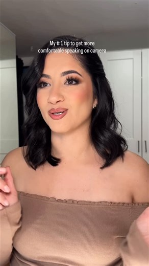 Jessica Gabriela 🇬🇹 on Instagram: "Do you guys use this feature?! I highly suggest you start to incorporate it more! I get too lazy to use my thumbs now 🤭 #tips #contentcreator #latinacontentcreator #contentcreatortips"