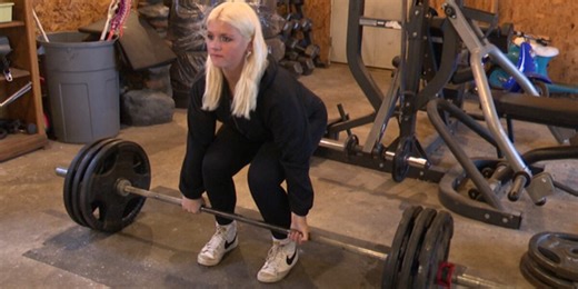 Young powerlifter makes name for herself nationally