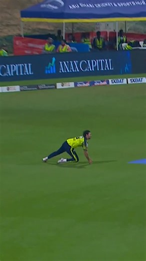 Abu Dhabi T10 on Instagram: "@timdavid8 🤝 @linebatnews Catch of the Day ⚡️ #AbuDhabiT10 #ADT10 #CricketsFastestFormat #InAbuDhabi"