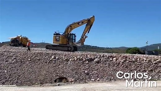 👇👷 Avanza la construcción del puente de La Panga, con una inversión superior a los 300 millones de pesos, que conectará a San Baltazar Tetela con Los Ángeles Tetela. | Carlos Martin Huerta