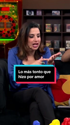 #VerónicaToussaint relató cuando fue tras el amor hasta Nueva York 😅 #LoMejorDeUnicable