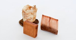 Polski materiał SCOBY miał zastąpić plastik. Zobacz, co można w niego pakować