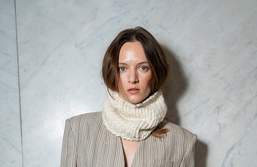 Cette tendance virale coréenne permet de porter les cheveux longs et le carré court en même temps - Elle