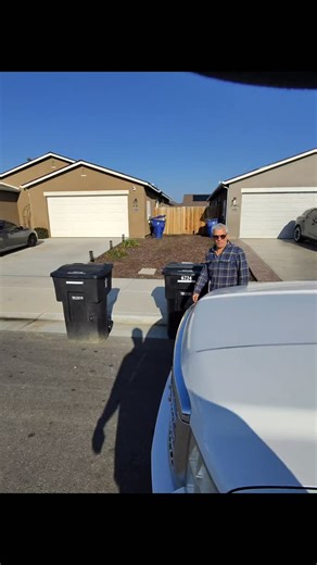 Kern County Trash Bin Sanitation can Disinfect, Sanitize and Deodorize your trash cans. TIRED OF DIRTY, SMELLY, PEST RIDDEN TRASH CANS? We are committed to delivering a superior service. It only takes a single bag of trash containing common household items like tissues, napkins, diapers, eggs, raw meat, spoiled milk, and rotting produce to infect your trash bins with harmful bacteria and germs such as Salmonella, E coli, Listeria, and more. And it only takes a few hours for the bacteria to multi