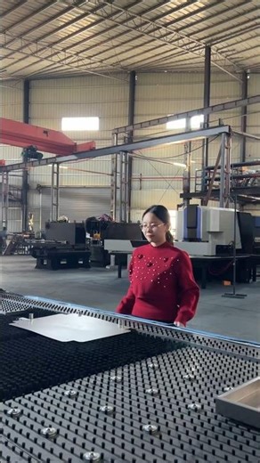 Bending center for metal boxes – pinpoint precision, every fold! #bending #machine #factory #cnc