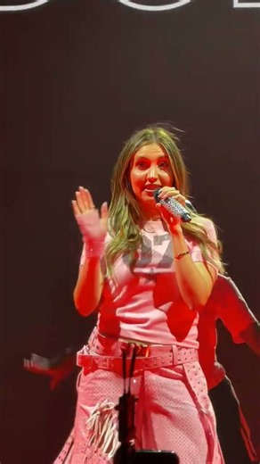 Asala performing her new song!❤️ #anazalafamily #anazala #sleeplikeababy #anasalafamily #anasala