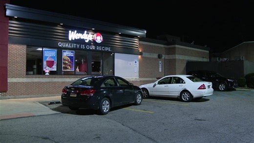 Female employee choked, pistol-whipped during Wendy's robbery in Northeast Philadelphia: police