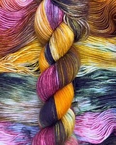 The mesmerizing process of yarn dyeing😍 | MetDaan Discovery
