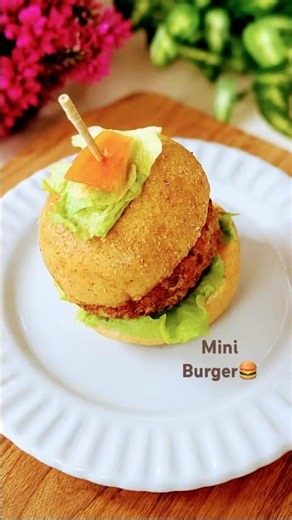 🍔 Mini Veg Burger ✨Fresh, Creamy, Crunchy & Tasty Burger #viralrecipe #burger #foodie
