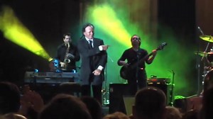 30K views · 2.3K reactions | En directo: Se mi lasci non vale (si me dejas no vale) | Julio Iglesias : La Voz Universal | Facebook