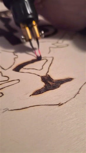 Working process of my first cat. Shading. #asmr #diykeychain #pyrography