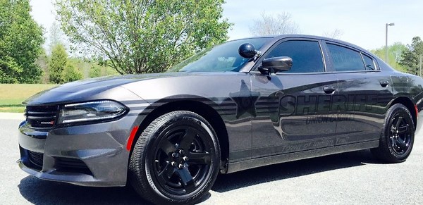 Man with suspected cocaine inside guitar sings during alleged DWI traffic stop in NC, deputies say