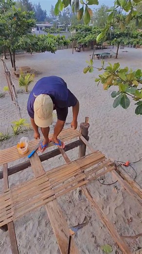 3.4M views · 154K reactions | Gumawa ako ng tree house malapit sa dagat Ps. Sampung buwan na ang nakakalipas mula ng ginawa ko eto, nagsimula sa wala ngayun isang daang libo na kayo. Unti unti ng nakukulayan ang aking pangarap | Nhel's Vlog | Facebook