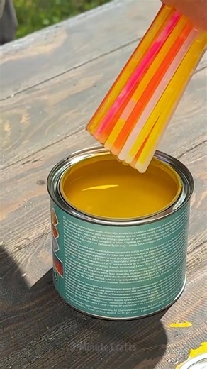 Making DIY Luminous Paint | 5-Minute Crafts