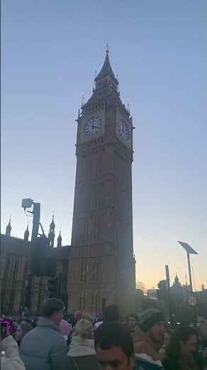 “Big Ben at 4 O’Clock: The Iconic Sound of London” #cityroamer #daliyvlog