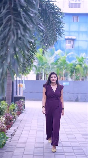 Kolkata, winter shopping just got bigger — and the deals are unreal! The Decathlon Black Friday Sale is live from 28th to 30th November, with exciting offers on the new winter essentials collection - jackets, thermals, fleece, gloves, beanies & more. Available across stores, the Decathlon App, and website. I picked up this new fleece jacket and I’m obsessed — super warm, super light, and perfect for early morning Kolkata weather. If you’ve been waiting to upgrade your winter wardrobe, this is th