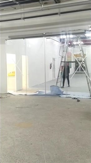 Dorma Automatic Sensor Door.