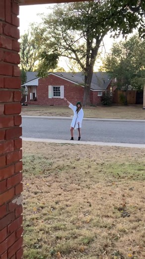 The moment it turns 12:00 am on November 1st #christmasvacation #cousineddie #happyhalloween