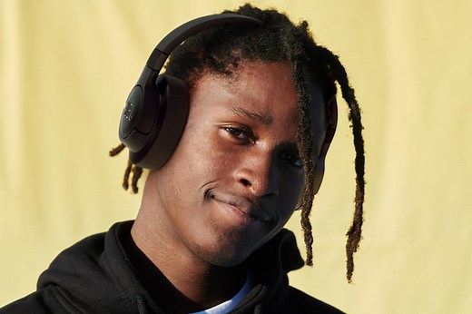 JBL Tune 710BT – Bluetooth over-the-ear headphones on a budget (review)