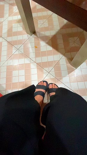 ¿De qué color me pinto las uñas?💅🏼 | Pies y más pies