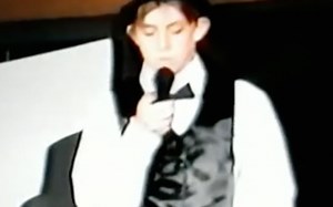 Lee Pace青涩少年时期歌舞秀 来看15岁的大王的大长腿 嗓音稚嫩舞蹈萌萌嗒