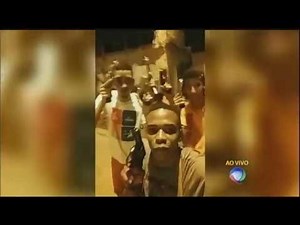 Criminosos exibem armas pesadas e assustam comunidade na BA